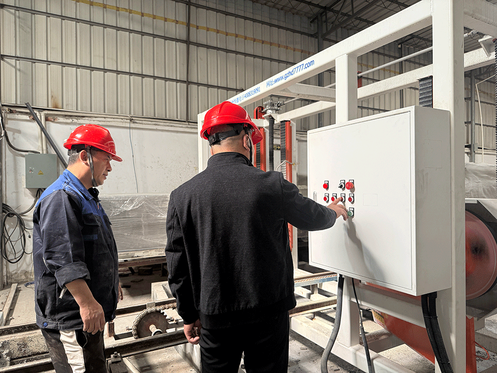 Uzbekistan project team training on HENGDE clc / foamed concrete block production equipment
