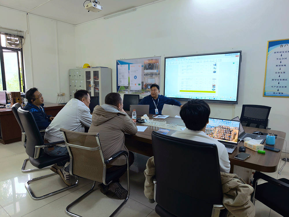 HENGDE project team reviewing HENGDE clc / foamed concrete block production equipment
