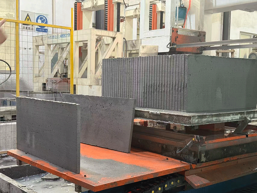 China project team reviewing HENGDE cutting system production equipment — factory visit image 2