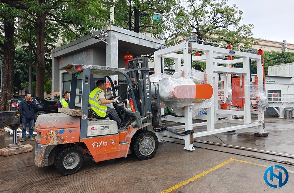 HENGDE lightweight wall panel production equipment prepared for shipment to Ghana