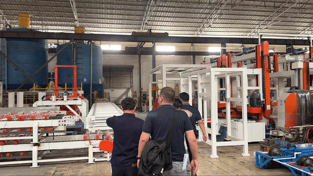 HENGDE Albania lightweight block project signing and factory review — project signing image 1