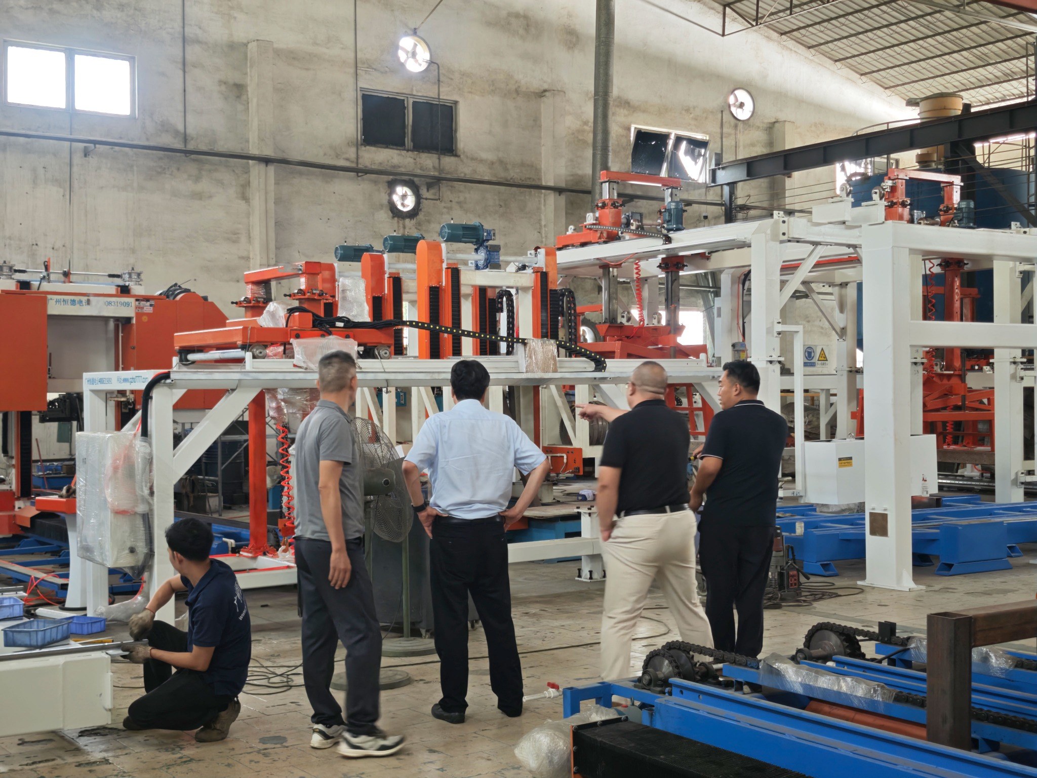 Hengde factory visit and project discussion for lightweight production equipment