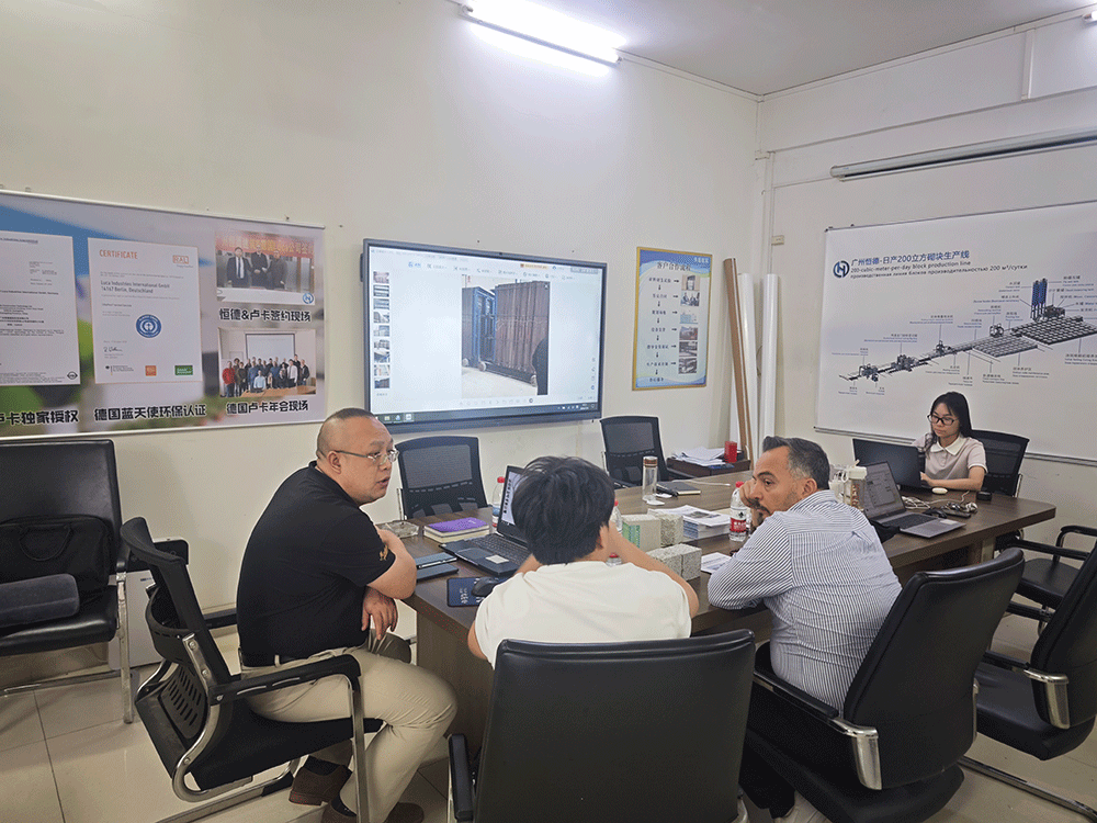 Türkiye project team reviewing HENGDE lightweight wall panel production equipment
