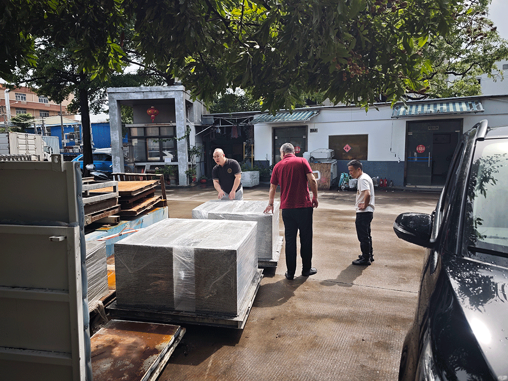 China project team reviewing HENGDE ceramsite lightweight block production equipment — factory visit image 1
