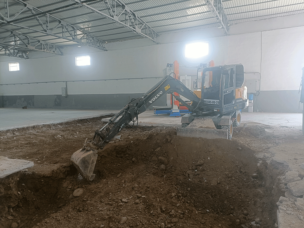 HENGDE engineer supporting lightweight block production-line installation in Uzbekistan — installation and commissioning image 1
