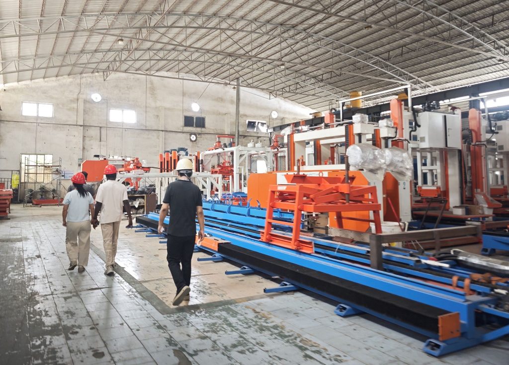 Hengde workshop manufacturing lightweight material production equipment