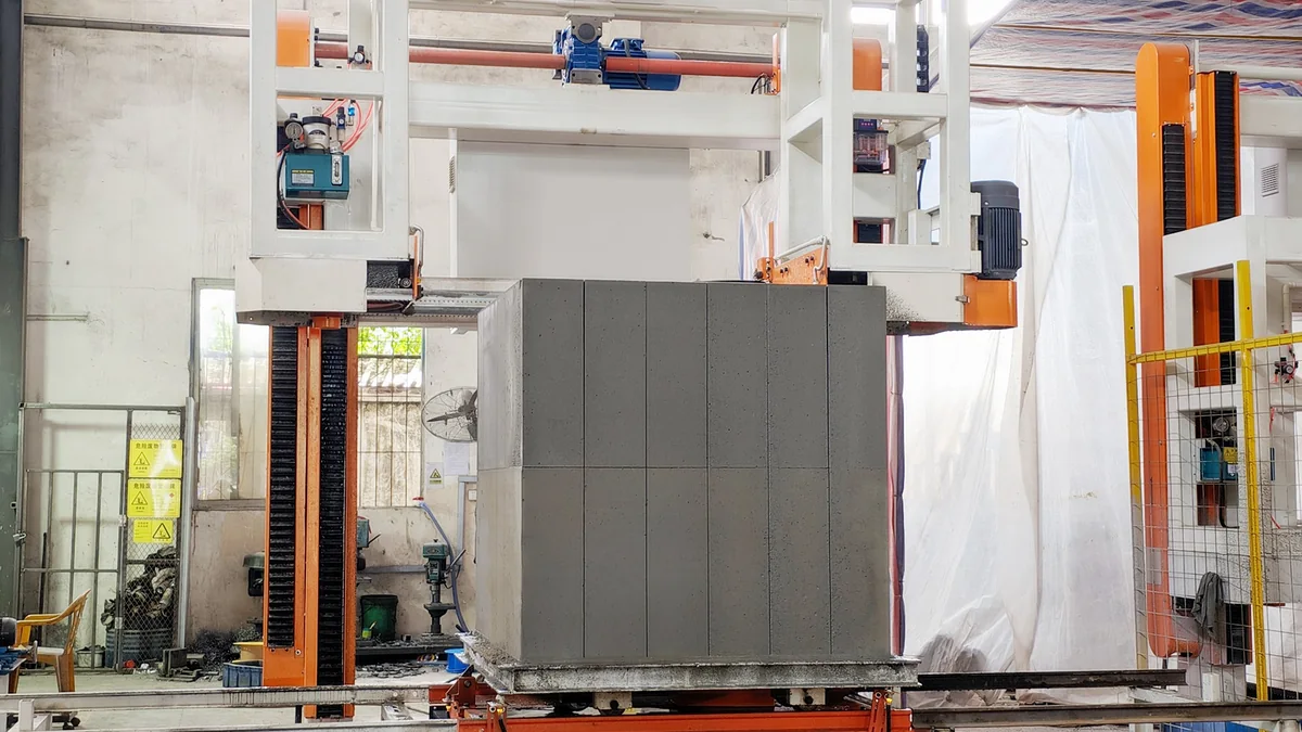 CLC foam concrete block production line with cutting system