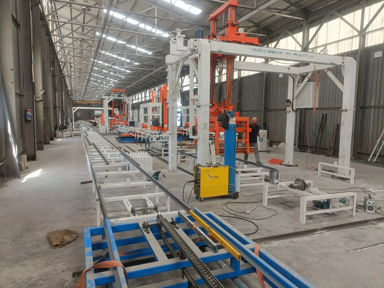EPS lightweight block cutting equipment at the South Africa project site