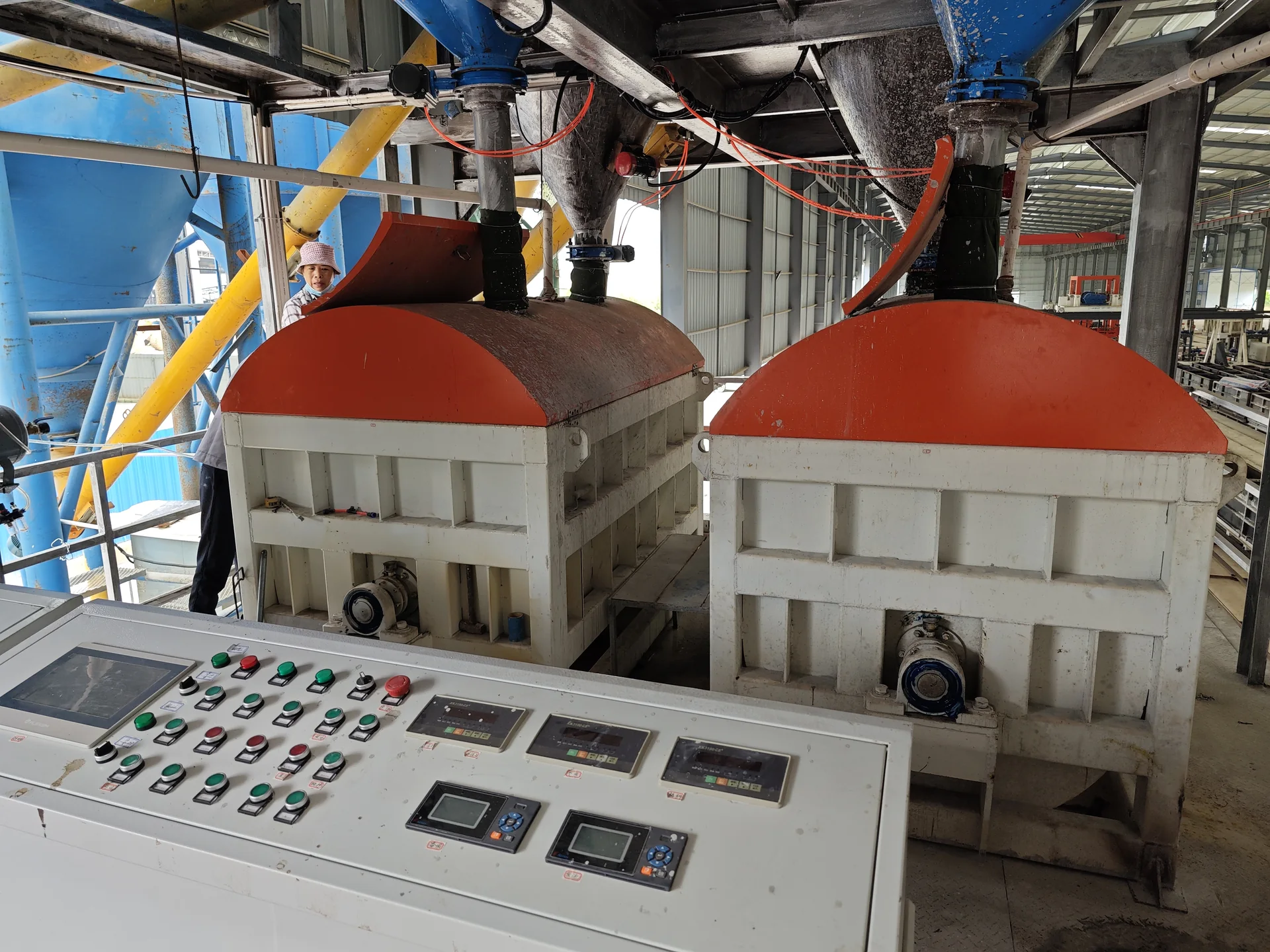 HENGDE horizontal mixer variants for lightweight block and wall-panel production