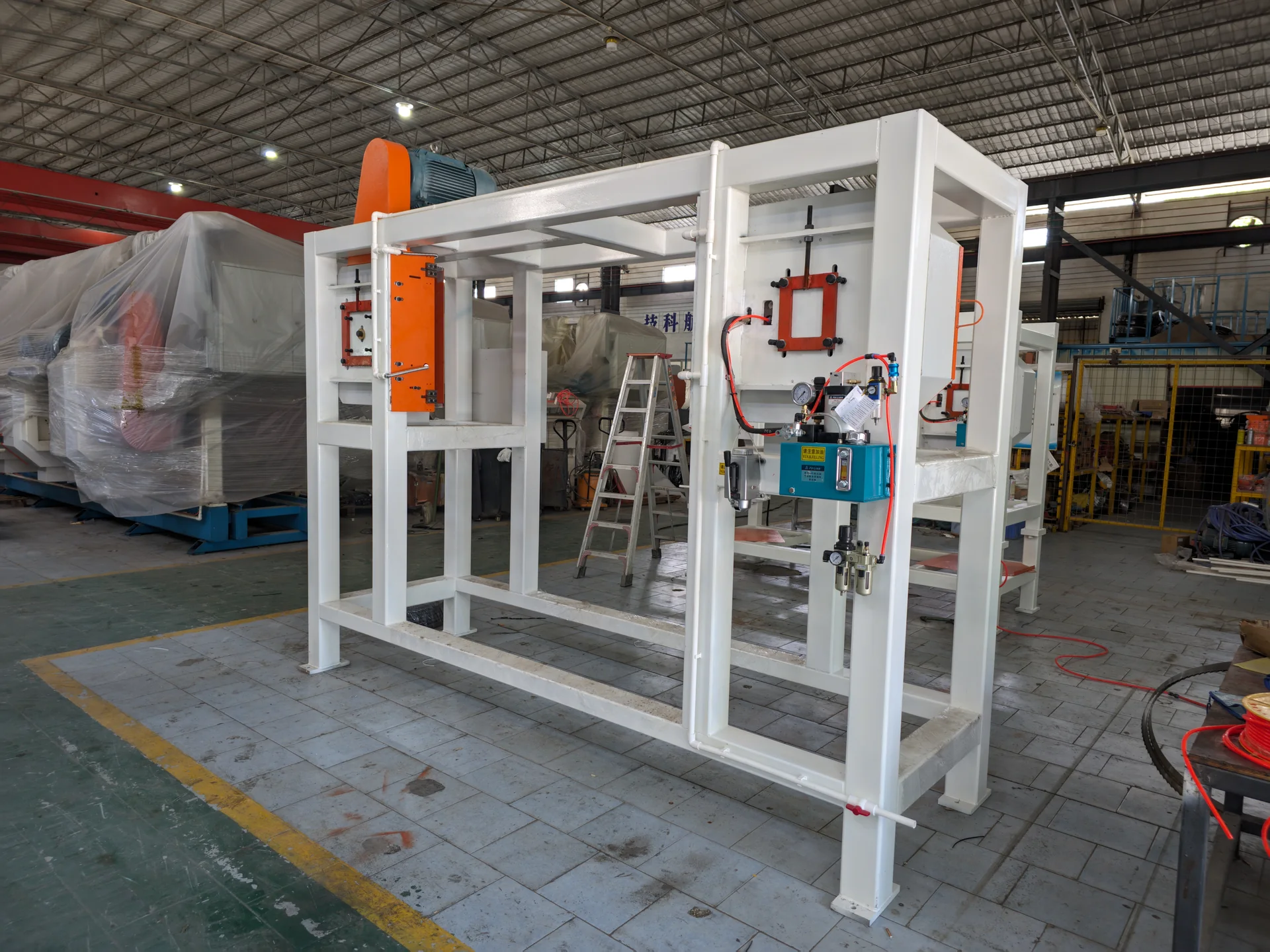 HENGDE peeling machine for lightweight block and wall-panel production