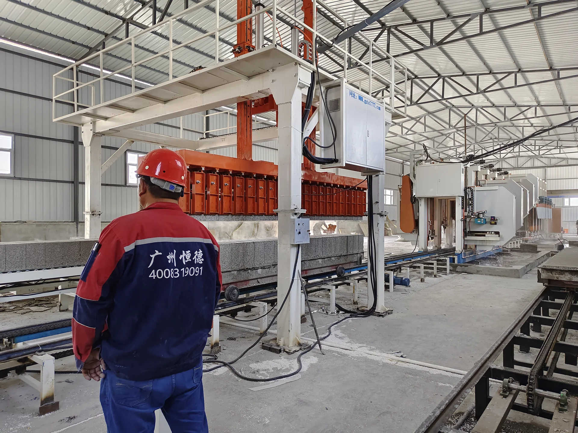 HENGDE wall-panel and block clamp for lightweight block and wall-panel production