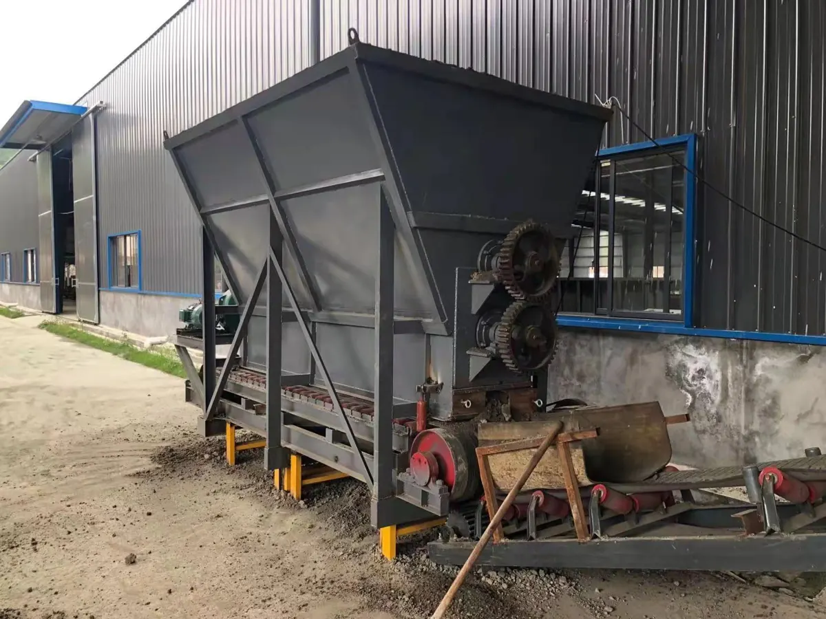 Material storage and feeding equipment at the Hunan project
